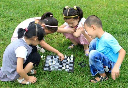 围棋、国际象棋、中国象棋三种棋类的比较